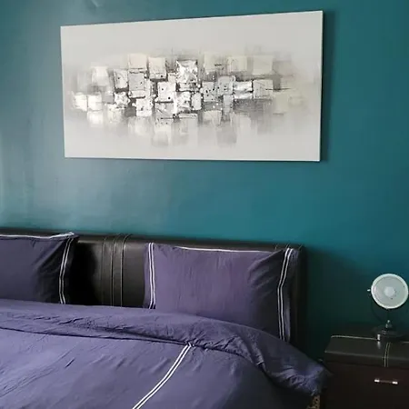 Apartamento Cheri's Aparts *