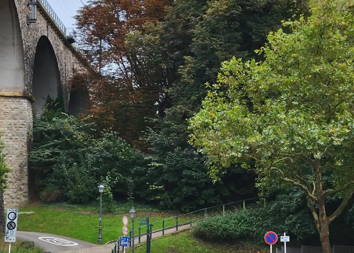 Cheri's Aparts Apartment *